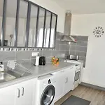 Ne Restez Pas A Quai Apartment