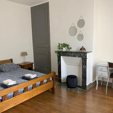 Ne Restez Pas A Quai * Tours