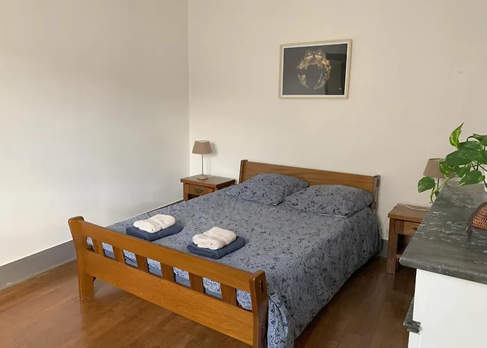 Ne Restez Pas A Quai *