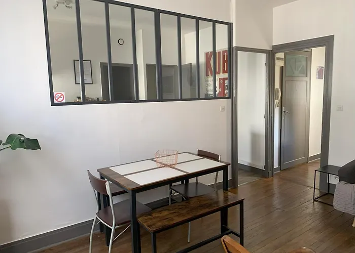 Ne Restez Pas A Quai